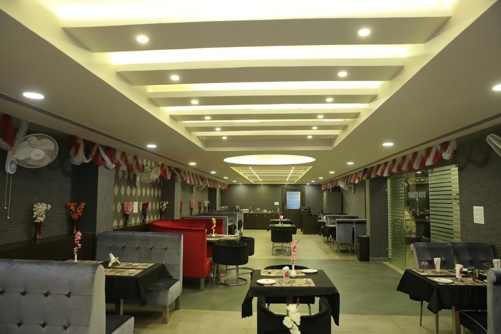 Hotel Sv Kashipur Exterior foto